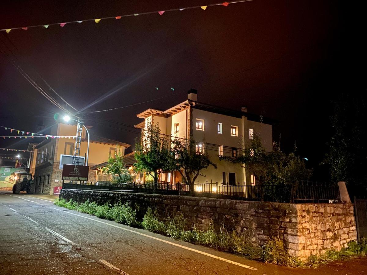 Hotel La Cuna Del Sella Oseja de Sajambre Exteriör bild