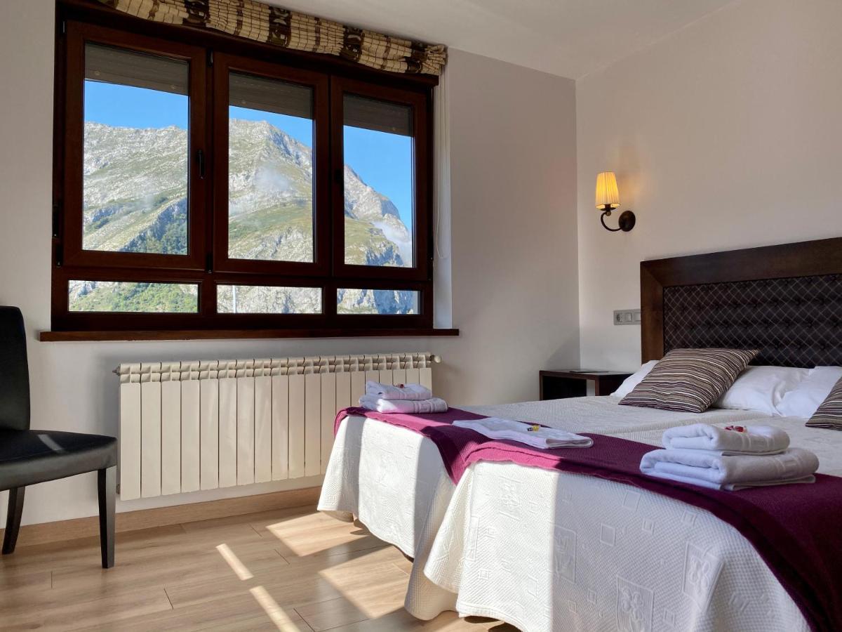 Hotel La Cuna Del Sella Oseja de Sajambre Exteriör bild